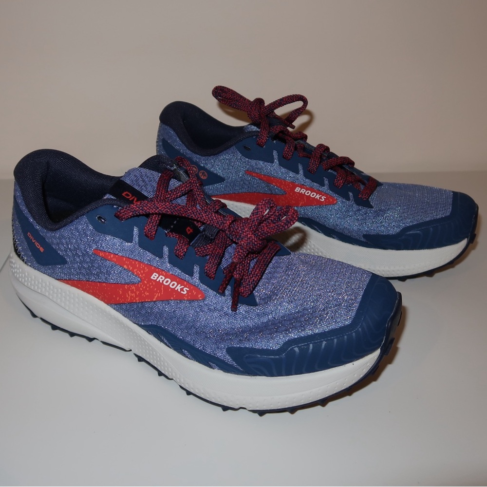 💙Brooks Divide 4 NWT Blue 💙